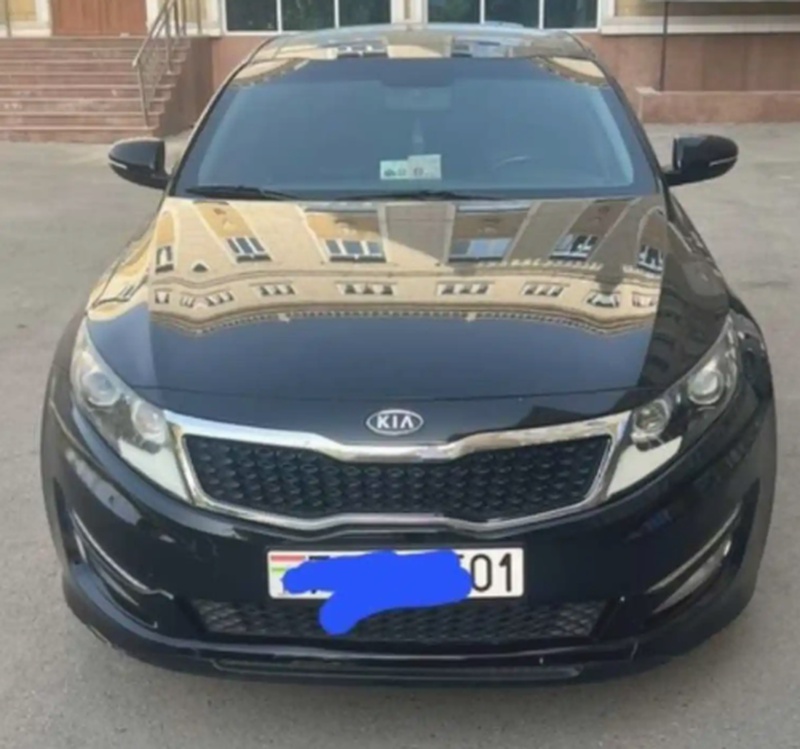 Лобовое стекло на Kia K5
